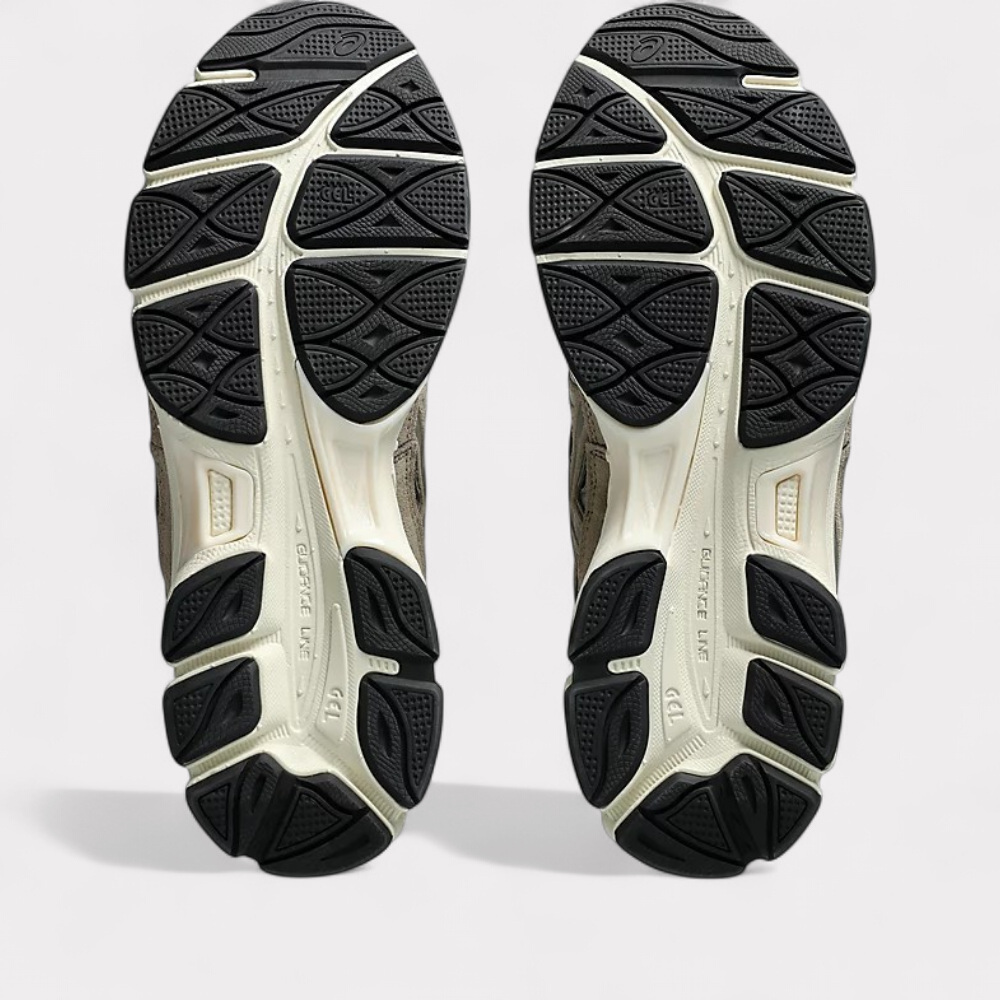 Sneakers Greige Black - photo 7/8 - UrbanDrip