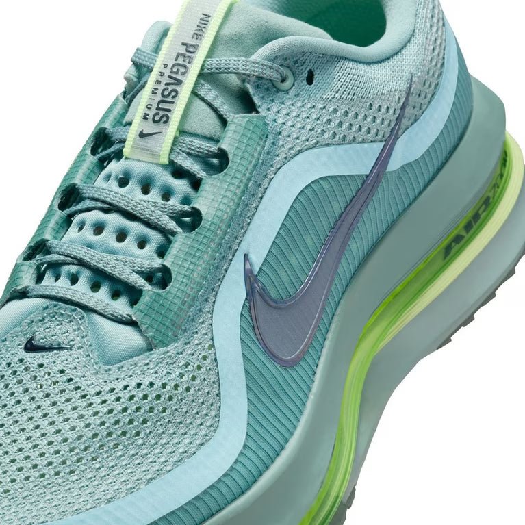 Nike Pegasus Premium 41 Vert - UrbanDrip
