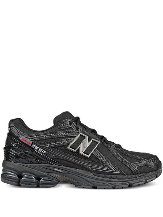 Sneakers Noir Et Rouge - photo 1/4 - UrbanDrip