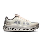 Sneakers On Beige - photo 1/6 - UrbanDrip
