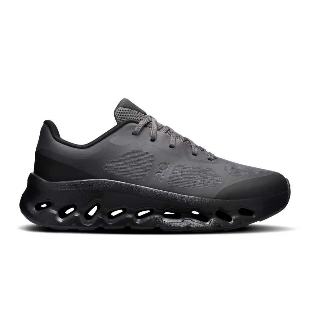 Sneakers On Noir - photo 1/6 - UrbanDrip