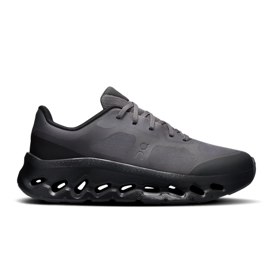 Sneakers On Noir - photo 1/6 - UrbanDrip