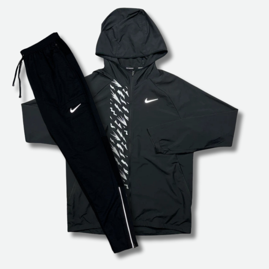 Ensemble Sport survêtement running et Noir Blanc - photo 1/3 - UrbanDrip
