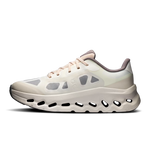 Sneakers On Beige - photo 5/6 - UrbanDrip