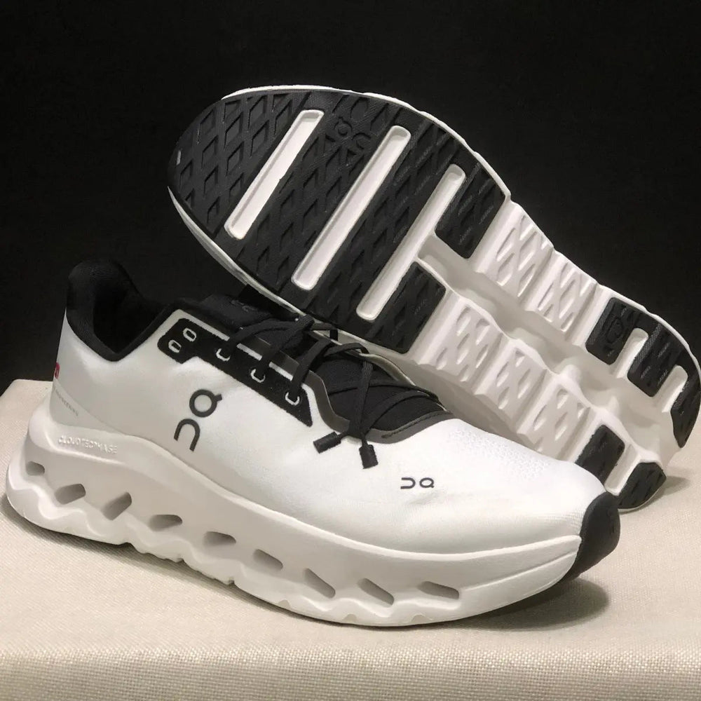 Sneakers and White Black - photo 3/3 - UrbanDrip