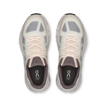 Sneakers On Beige - photo 3/6 - UrbanDrip