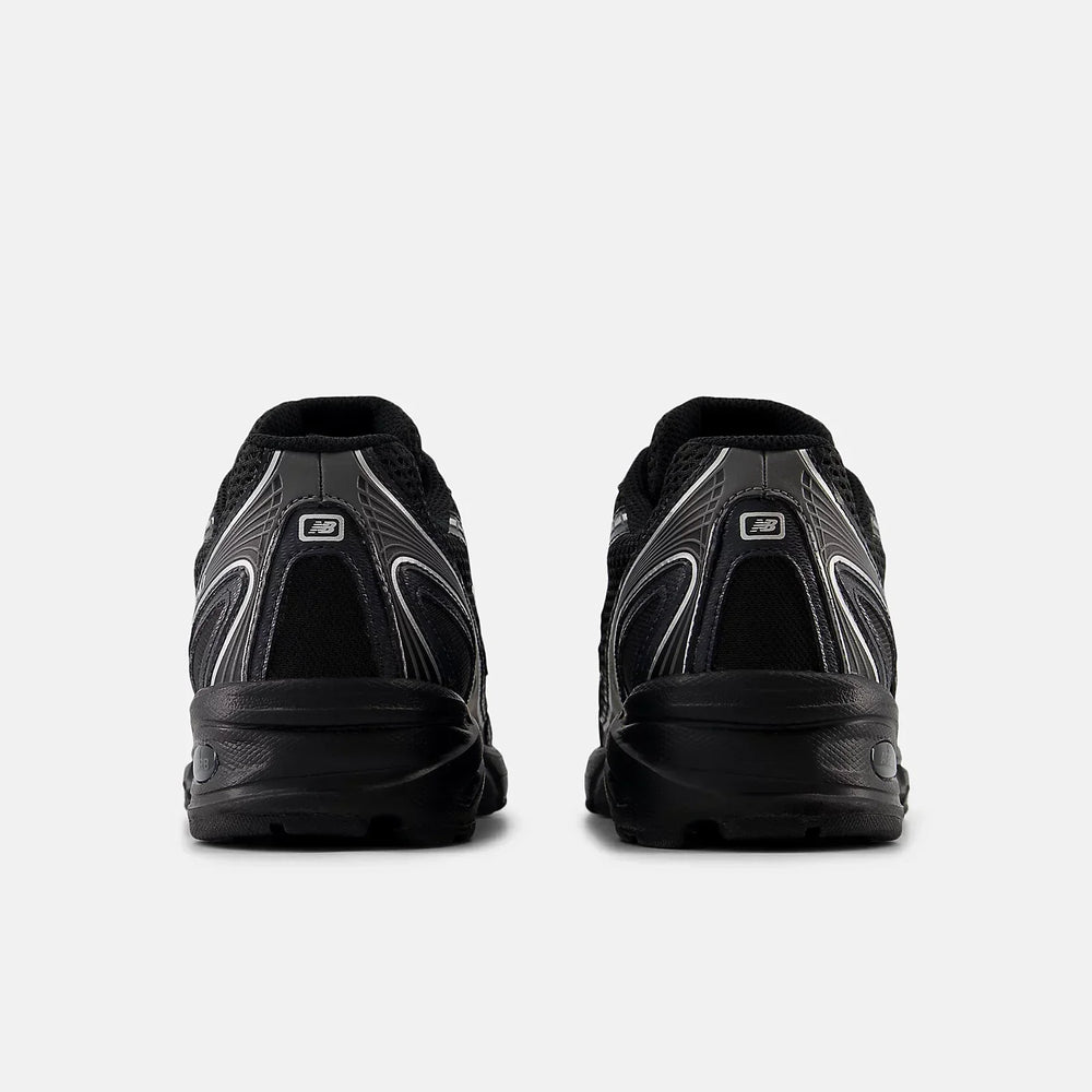 Sneakers Noir - photo 4/6 - UrbanDrip